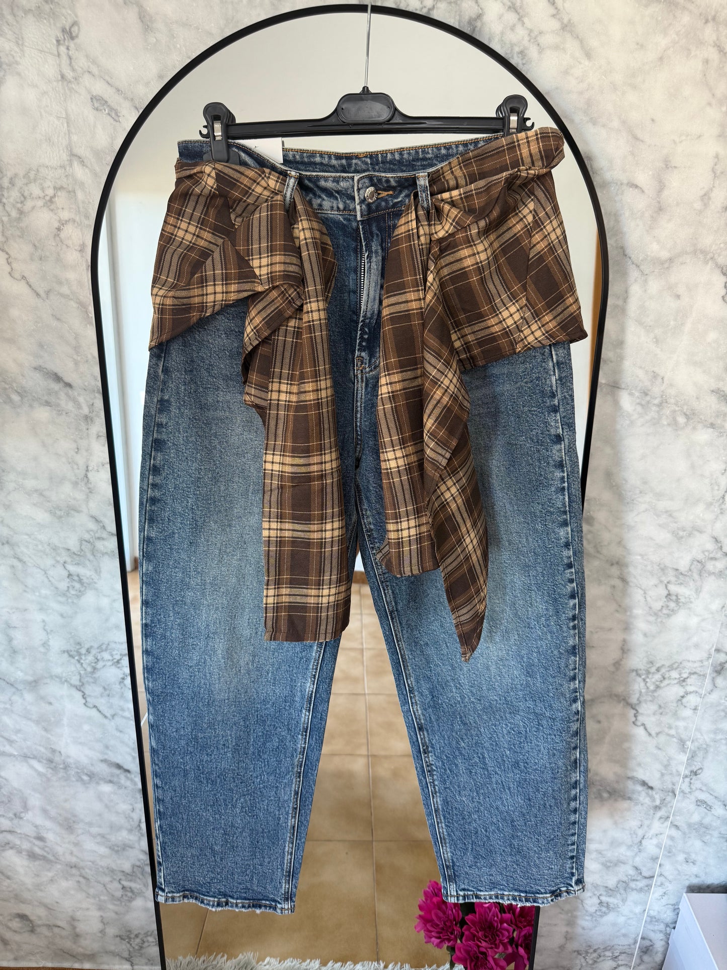 Jeans con finta camicia